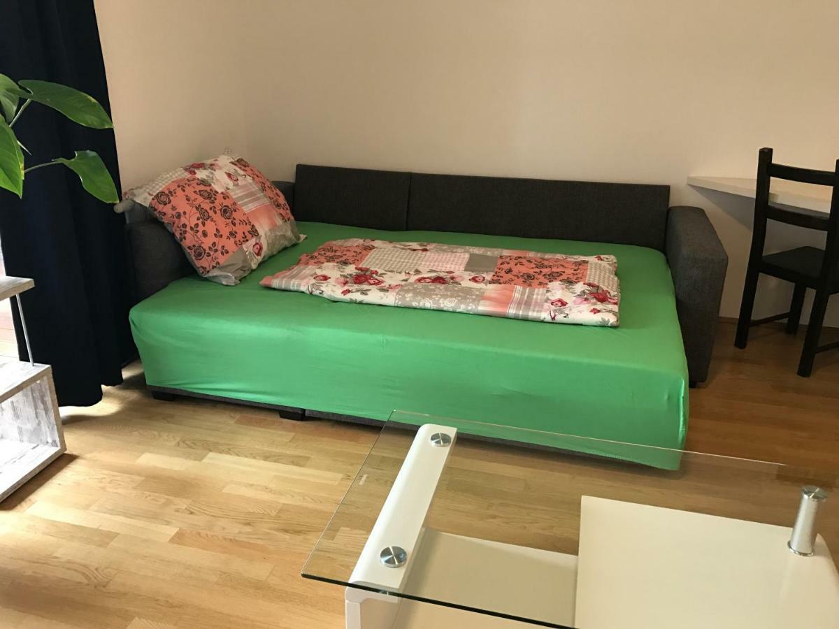 Apartment With Parking On Premise Viena Exterior foto