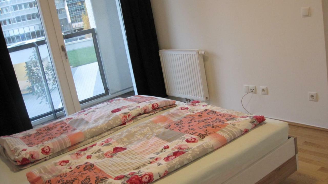 Apartment With Parking On Premise Viena Exterior foto